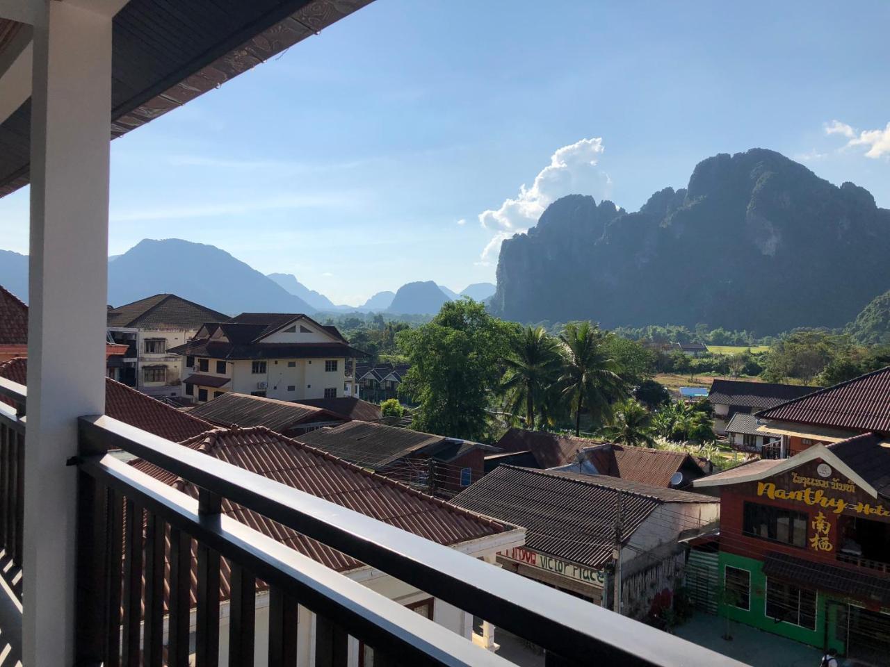 ואנג ויינג Jasmine Vangvieng Hotel מראה חיצוני תמונה