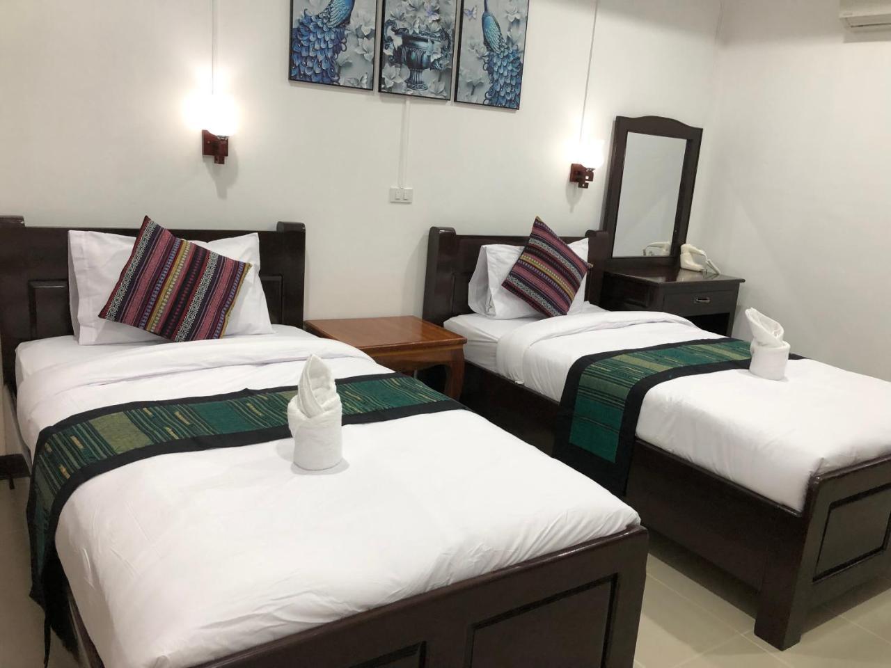 ואנג ויינג Jasmine Vangvieng Hotel מראה חיצוני תמונה