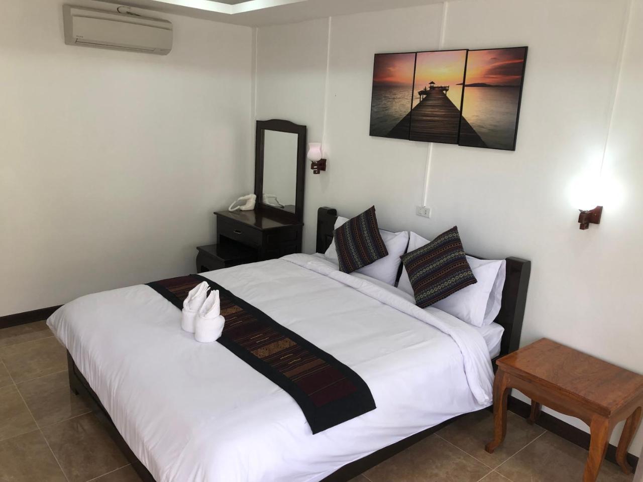 ואנג ויינג Jasmine Vangvieng Hotel מראה חיצוני תמונה