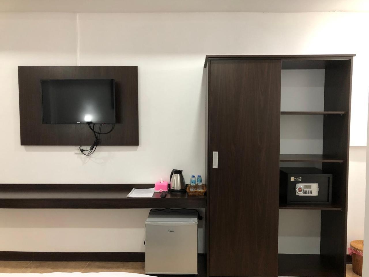 ואנג ויינג Jasmine Vangvieng Hotel מראה חיצוני תמונה
